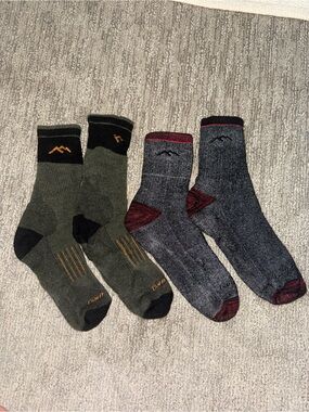 Darn tough wool socks medium and xl like new factory color defects
